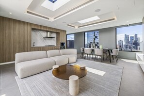 Smart TV - NEW! Chic Stature Southbank 2 Bd (Southbank)