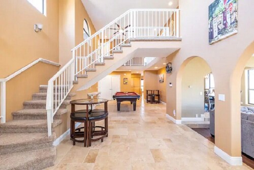 Flagstaff Family Retreat~Game Room~Hot Tubs