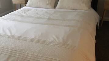 3 bedrooms, iron/ironing board, travel cot, free WiFi