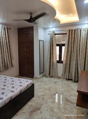 2 bedrooms, WiFi