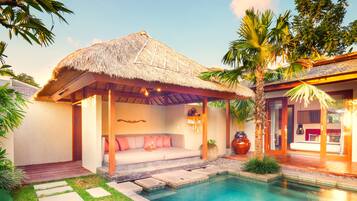 Villa, 3 habitaciones, alberca privada (Dahlia Villa) | Vista al jardín