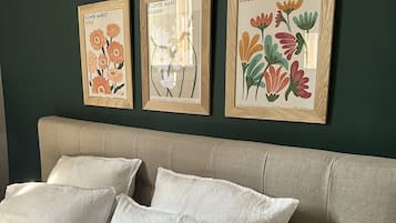 1 chambre, fer et planche Ă repasser, Wi-Fi gratuit, draps fournis