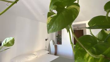 1 bedroom, travel crib, free WiFi, bed sheets