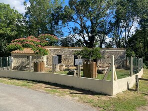 Exterior - Mobile Home "Le Marie Elodie 85" with 2 Shared Pools, Private Terrace & Wi-Fi (Angles)