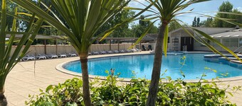 Mobile Home "Le Marie Elodie 85" with 2 Shared Pools, Private Terrace & Wi-Fi