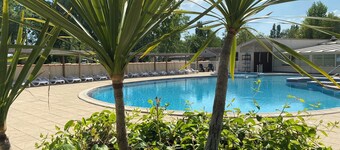 Mobile Home "Le Marie Elodie 85" with 2 Shared Pools, Private Terrace & Wi-Fi