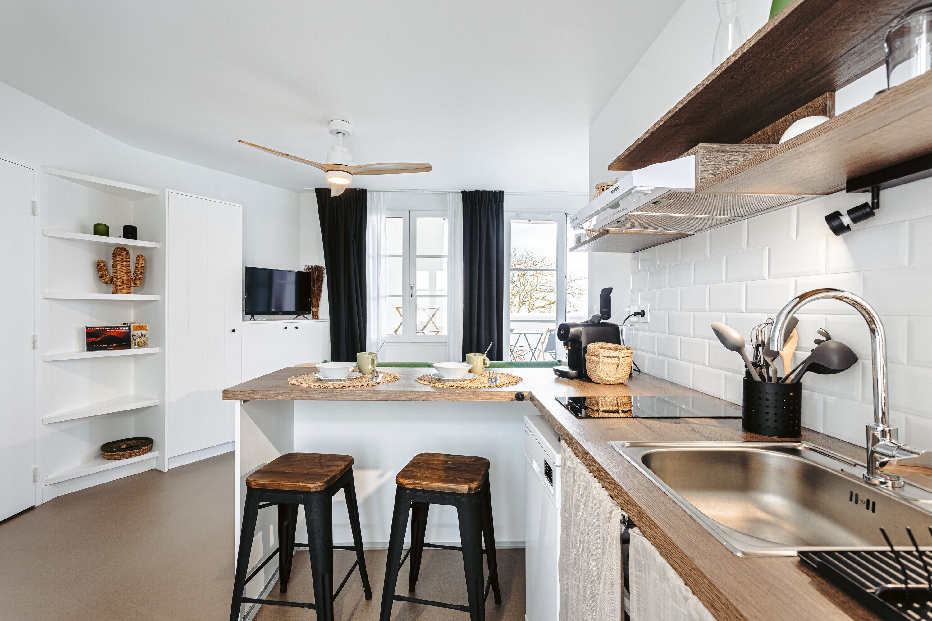 Refrigerador, microondas, parrilla de estufa y lavavajillas 