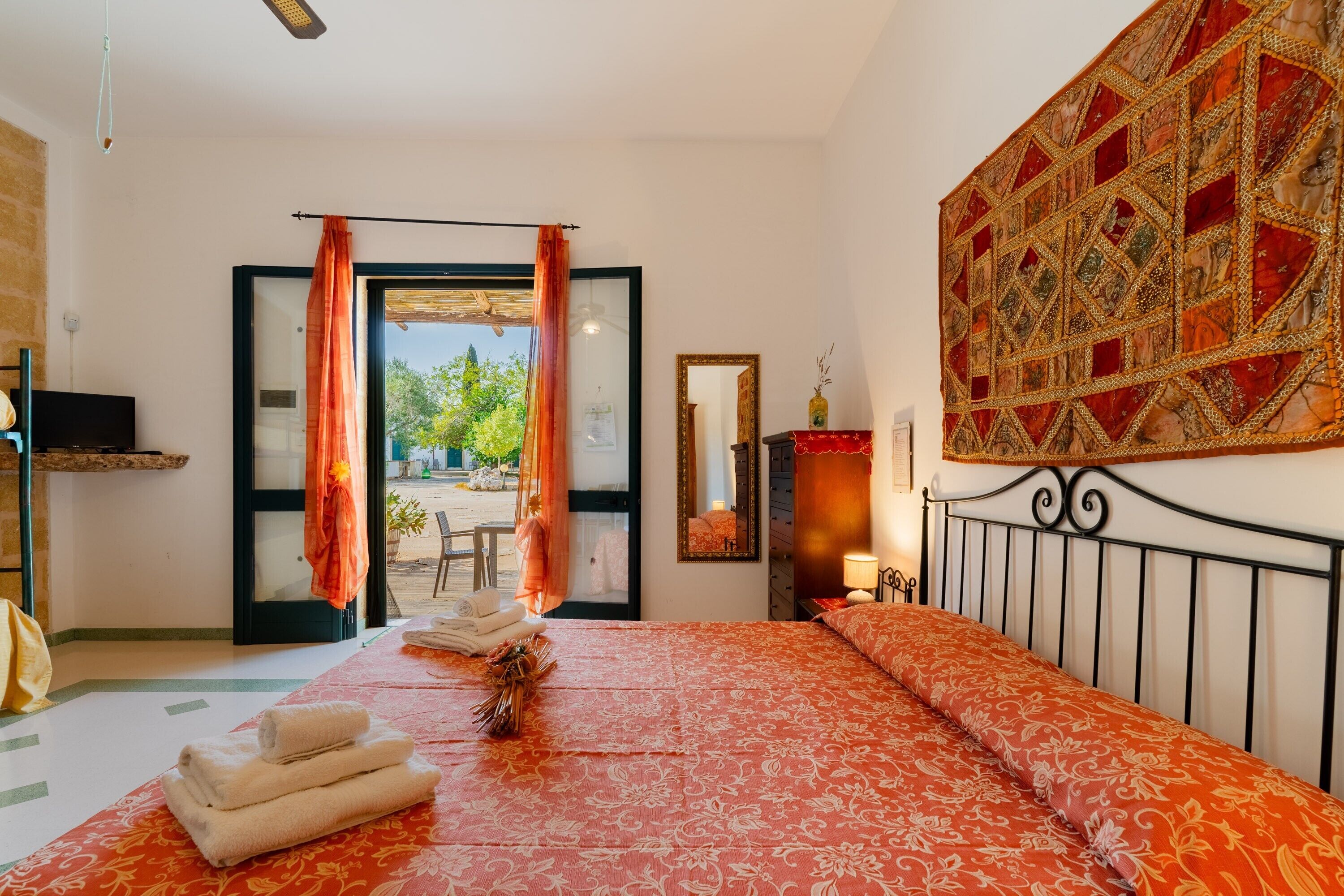 1 室のベッドルーム、WiFi (無料)、ベッドシーツ