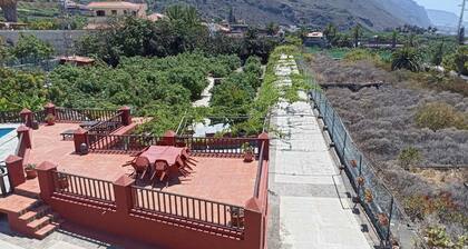 Vacation Villa 'The Palm' with Private Pool, Private Terrace and Wi-Fi