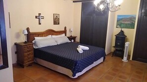 3 chambres, Wi-Fi gratuit, draps fournis