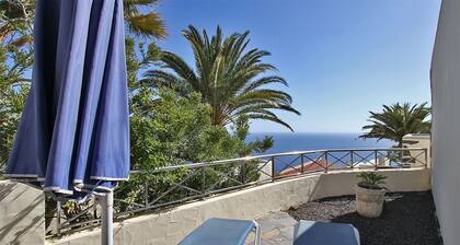 Ferienhaus 'Moijama 4' mit Meerblick, Gemeinschaftspool und WLAN