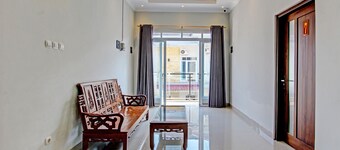 Hotel O Imperial Inn