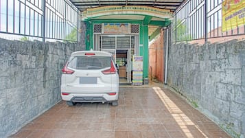 Free self-parking