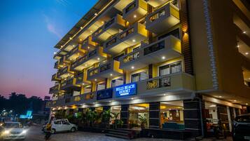 Fachada de la propiedad