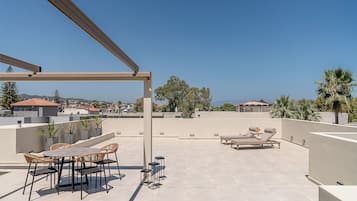 Premium Suite with outdoor plunge pool | Terraza o patio