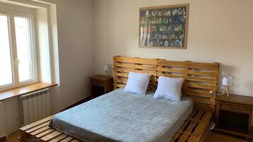 4 quartos, berço de viagem, Wi-Fi de cortesia