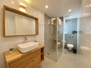 Bathroom - Ness Tsiyona 9 - By Beach Apartments TLV (Tel Aviv)