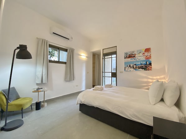 Appartement, 2 chambres, balcon | 2 chambres, décor unique, ameublement unique, bureau