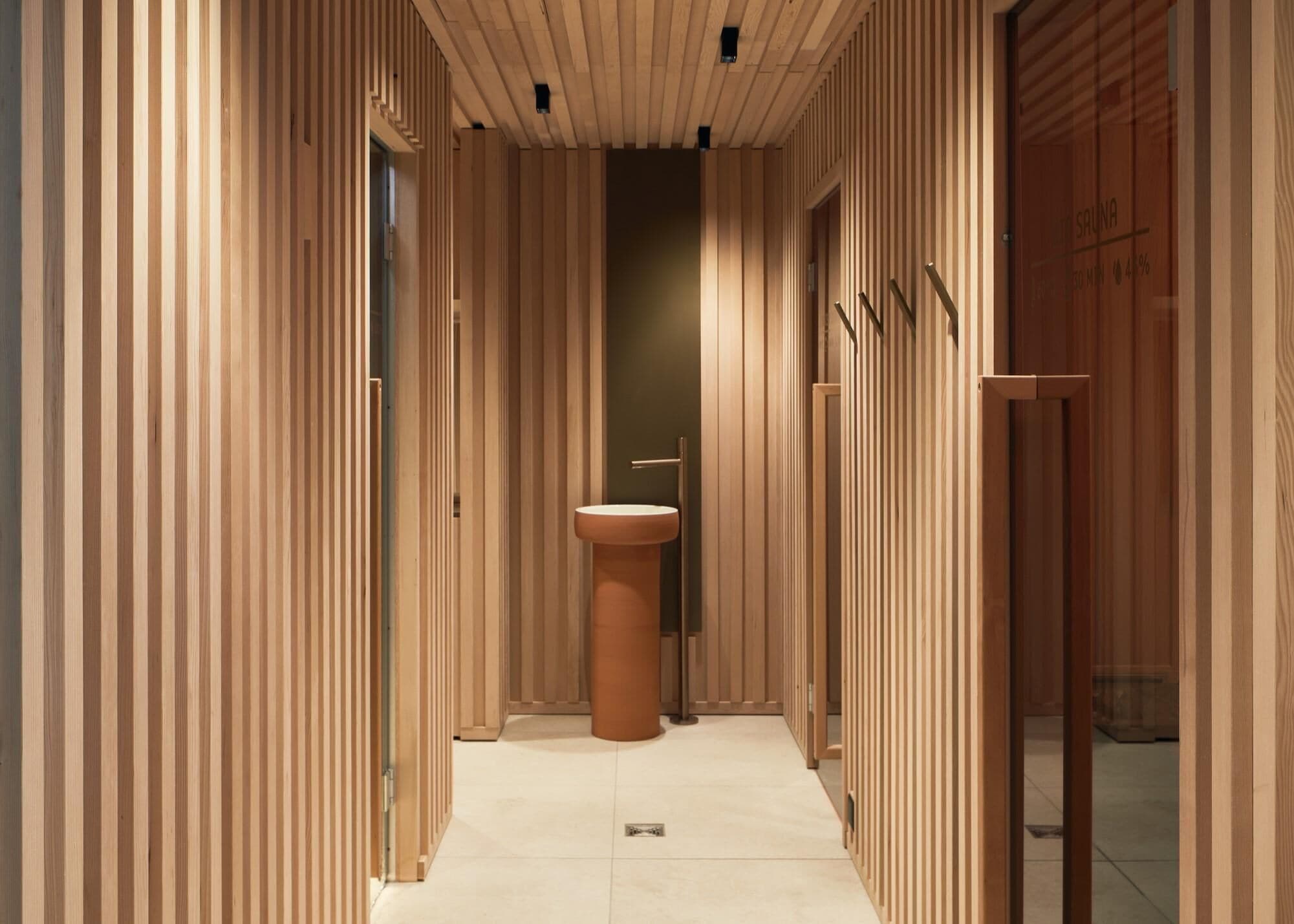 Sauna, steam room