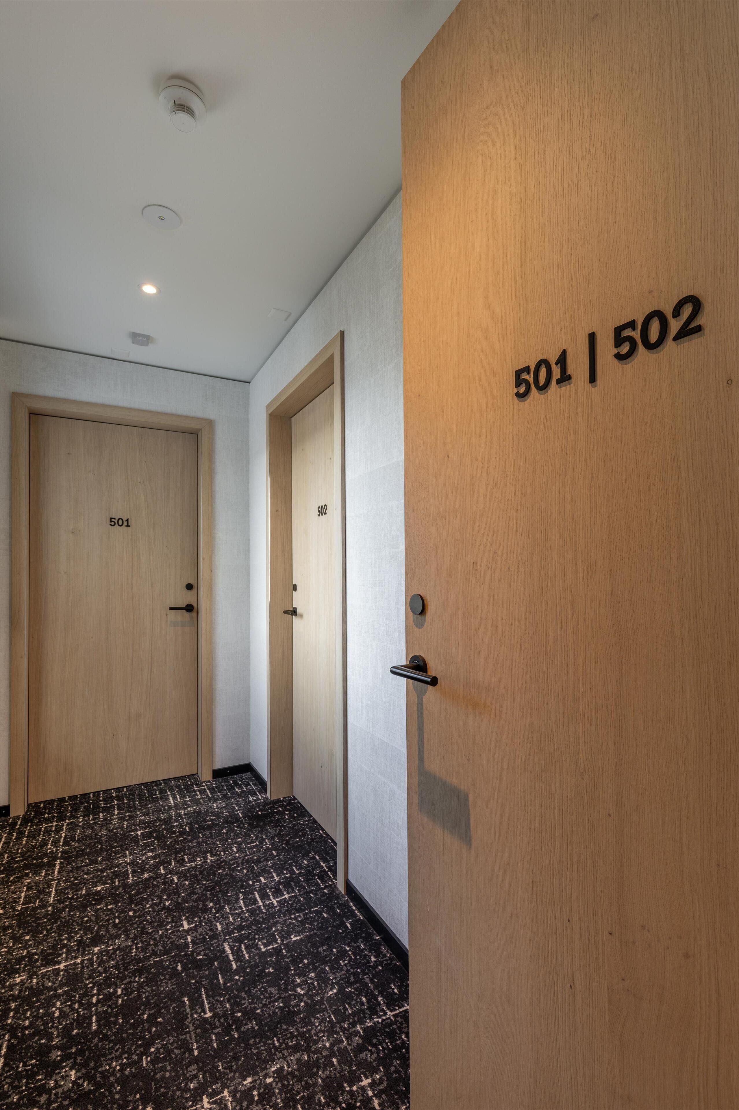 Apartamento de diseño | Ropa de cama de alta calidad y minibar con artículos gratuitos