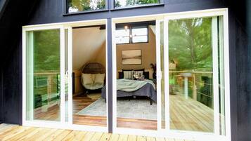 1 bedroom, desk, free WiFi, bed sheets