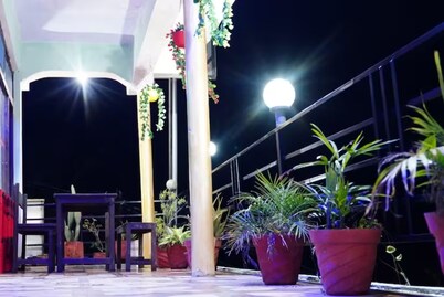 Goroomgo Anjali Home Stay Deoriatal Uttarakhand