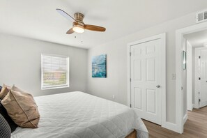 2 quartos, escrivaninha, berço de viagem, Wi-Fi