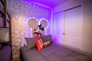 5 bedrooms, iron/ironing board, travel cot, WiFi