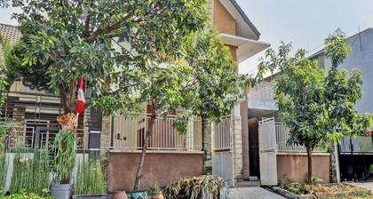 SPOT ON 92916 Batu Mas Homestay Syariah