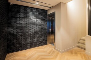 25 吋平面電視連有線電視頻道