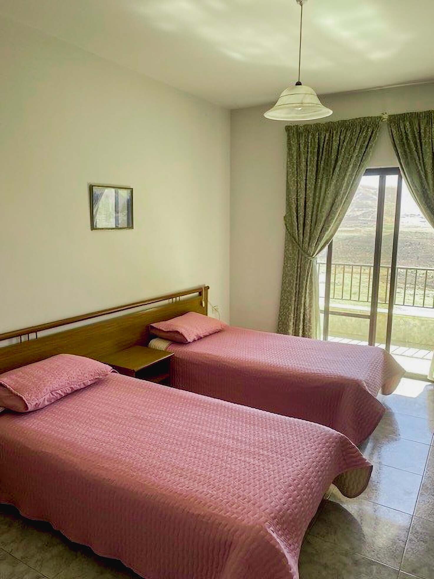 Kamar Single Basic, 1 Tempat Tidur Queen, Boleh Merokok, pemandangan danau | Wi-Fi gratis