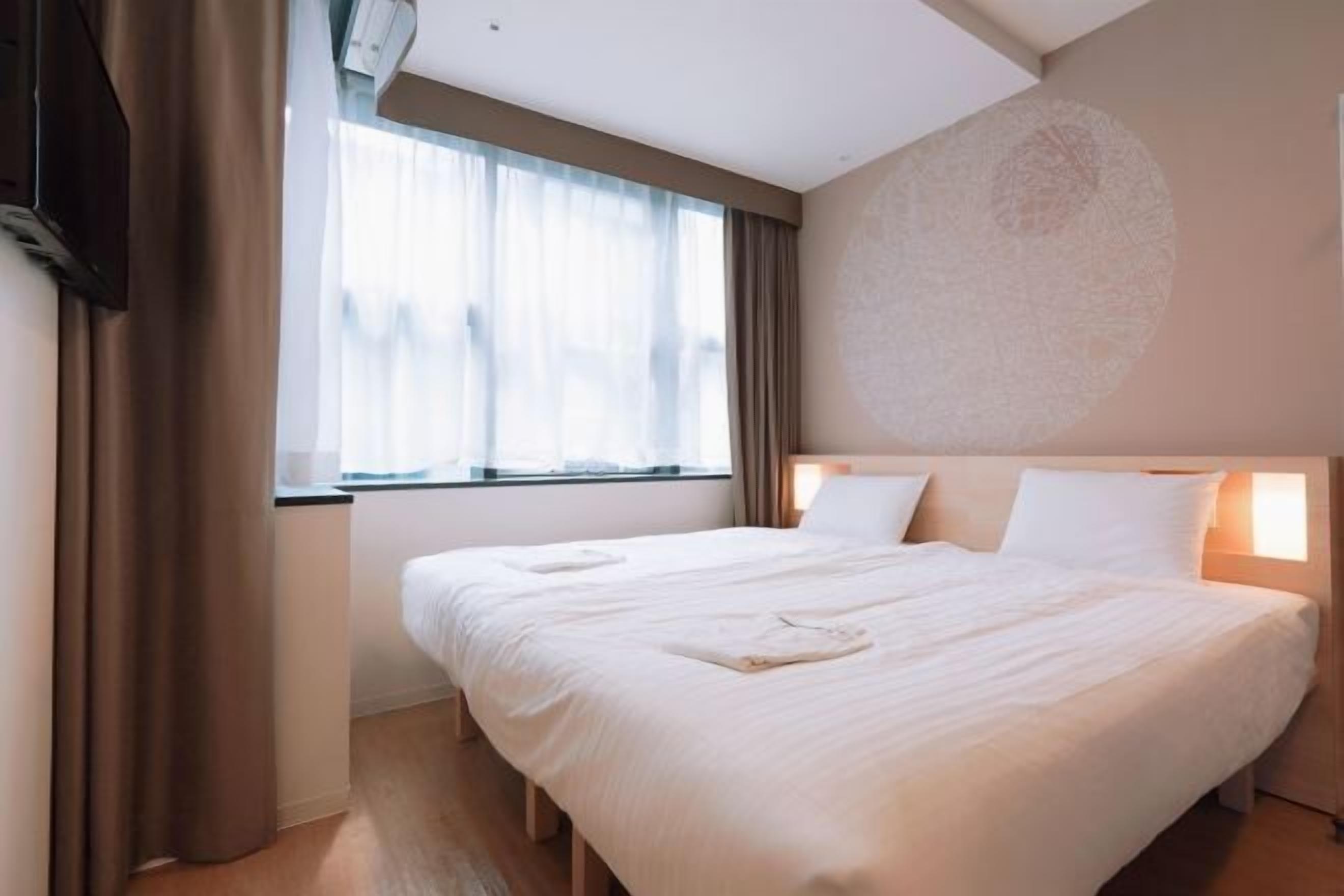 Down comforters, desk, iron/ironing board, free WiFi