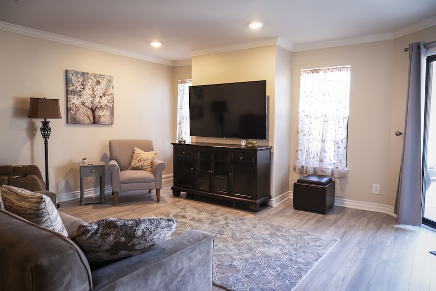 A Delightful 2 Bedroom, 2 Bath Condo Nestled Along The Beautiful Shores Of Port Hueneme, California - Oxnard, CA