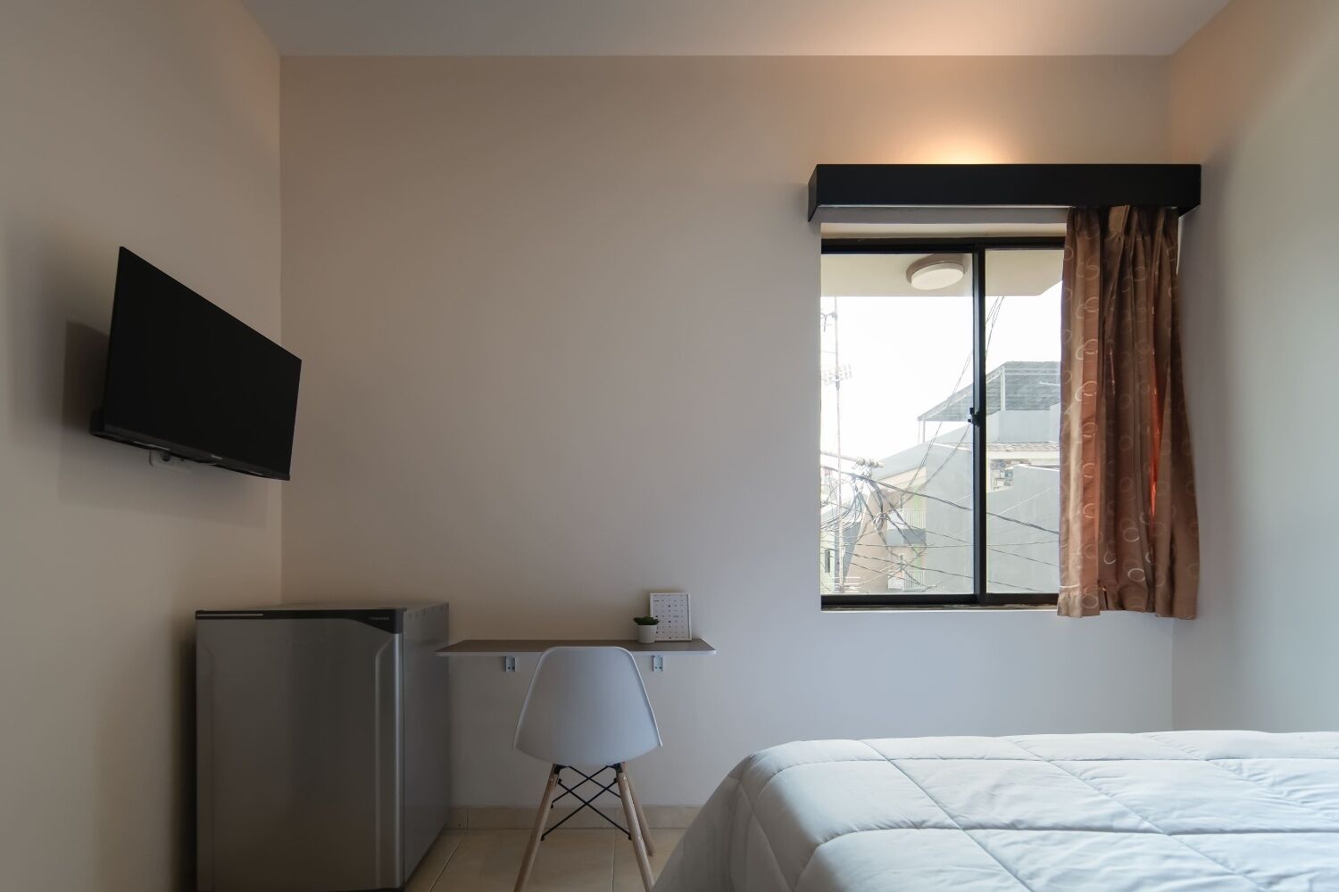 1 bedroom, minibar, desk, free WiFi