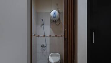 Dusche, Hydromassagedusche, kostenlose Toilettenartikel, Bidet