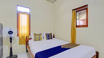 Economy Double Room | Free WiFi, bed sheets