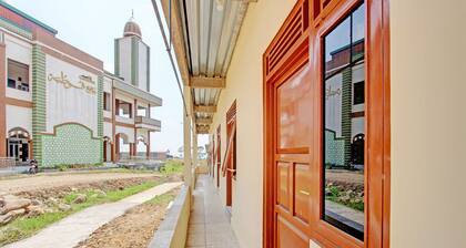 SPOT ON 92930 Syifa Guest House Syariah