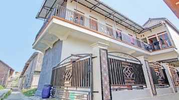 Bagian depan properti
