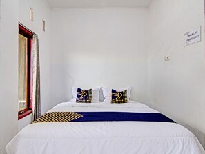 Free WiFi, bed sheets - Hotel O Meranti HomestayNearJembatan Siak (Pekanbaru)
