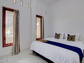 Economy Double Room | Free WiFi, bed sheets