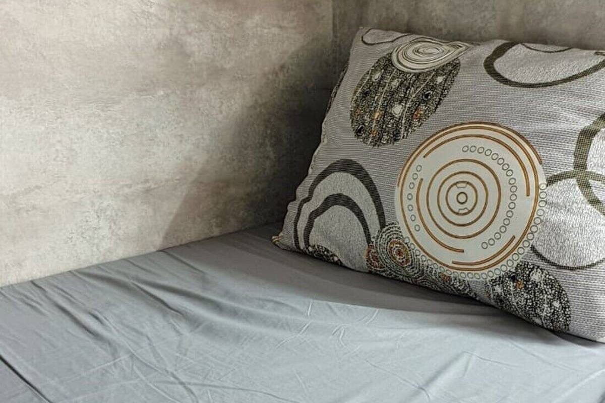 أغطية فراش متميزة ومكتب وواي فاي مجانًا وملاءات أسرّة