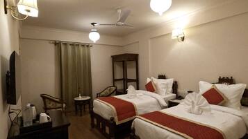 Habitación doble Deluxe | Sábanas de algodón egipcio y ropa de cama de alta calidad