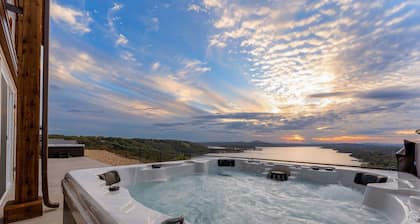 Book Your Dream Vacation at Lazy River Retreat!