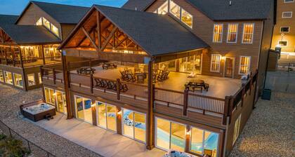 Book Your Dream Vacation at Lazy River Retreat!