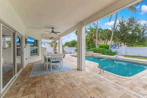 Pool - Luxury 6BR Retreat with Beach Access (Sarasota)