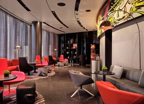 2 restaurants, breakfast served