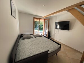 1 makuuhuone, silitysrauta/-lauta, Wi-Fi, vuodevaatteet