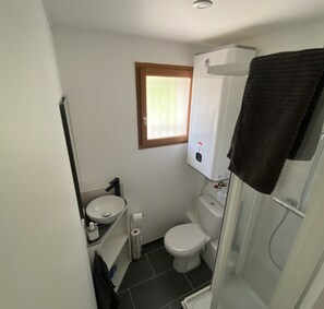 Hair dryer, towels