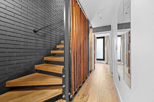 Free Parking Canal Street Villa by City SuperHost