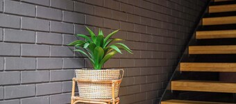 4 Bed Canal St Villa | Free Parking